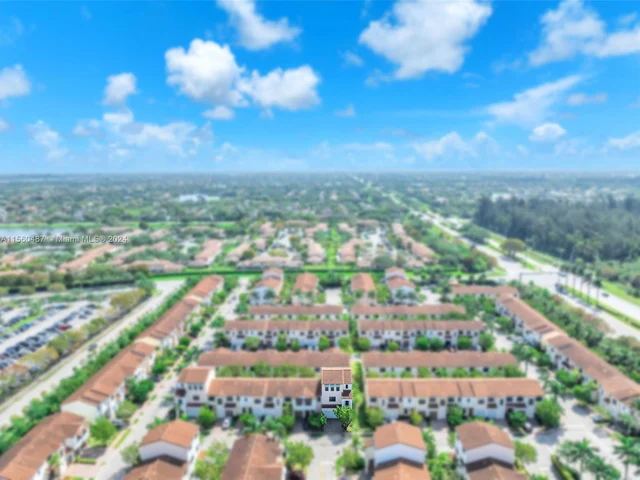 137 NW 209th LN, Pembroke Pines FL 33029