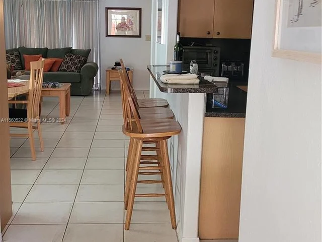 13731 SW 84th St, Miami FL 33183