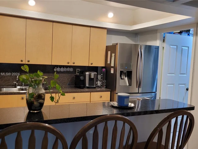 13731 SW 84th St, Miami FL 33183