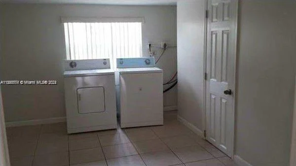 5627 Freedom St, Hollywood FL 33021