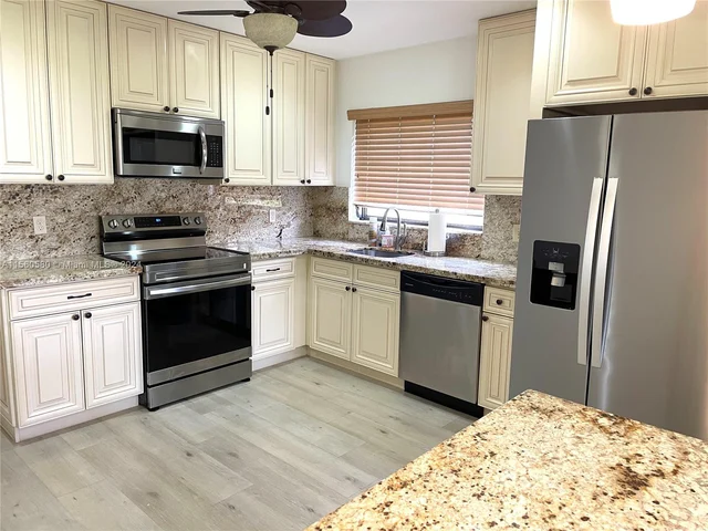 18052 S 105th Ave S # 0, Boca Raton FL 33498