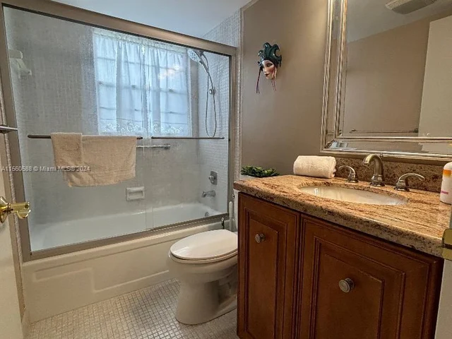 70 Dorset B # 70, Boca Raton FL 33434