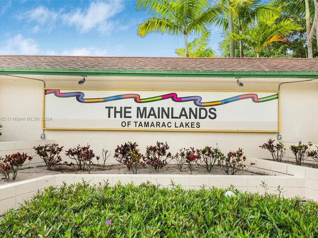 4810 NW 42nd Ave, Tamarac FL 33319