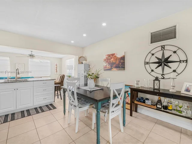 4810 NW 42nd Ave, Tamarac FL 33319