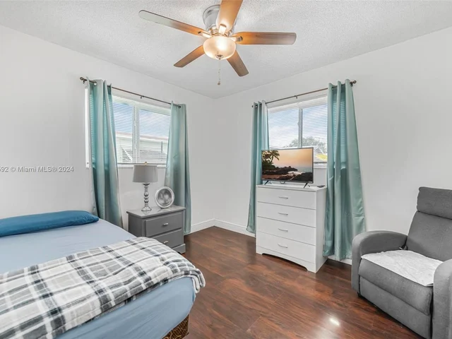 4810 NW 42nd Ave, Tamarac FL 33319