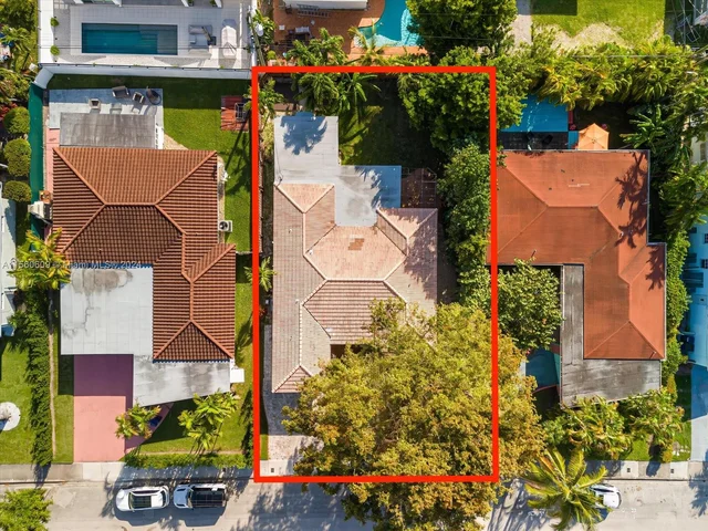 7513 Bounty Ave, North Bay Village FL 33141