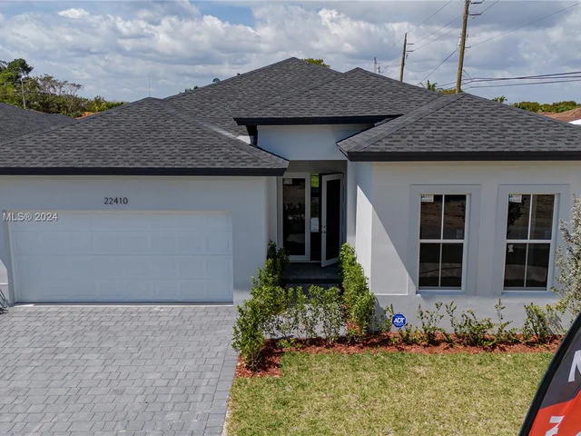 22595 SW 125 AVE, Miami FL 33170