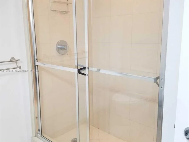 3029 NE 188th St # 323, Aventura FL 33180