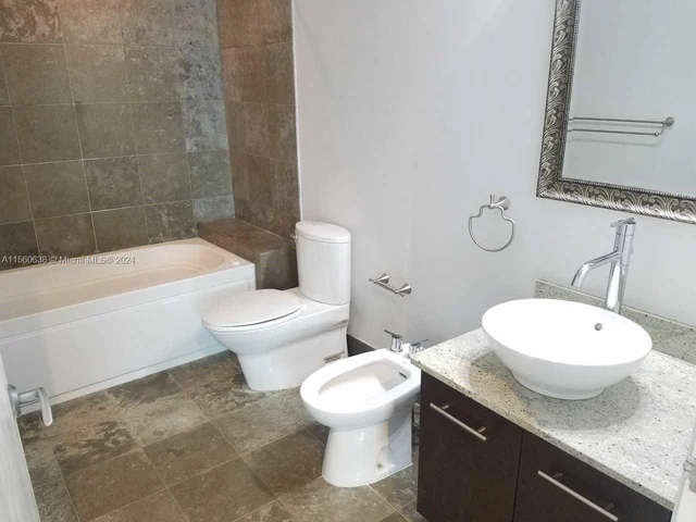 3029 NE 188th St # 323, Aventura FL 33180