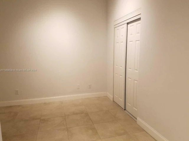 3029 NE 188th St # 323, Aventura FL 33180