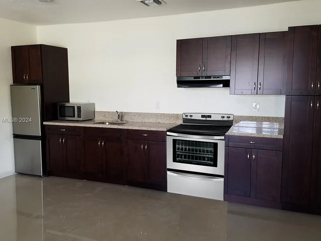 703 NW 6th St # A, Hallandale Beach FL 33009