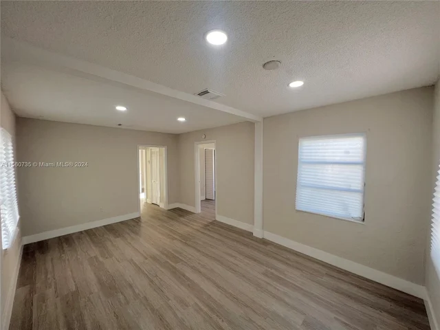 582 E 18th St # A, Hialeah FL 33013