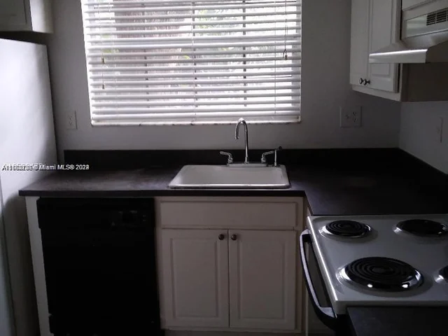 1761 NW 96th Ter # 3H, Pembroke Pines FL 33024