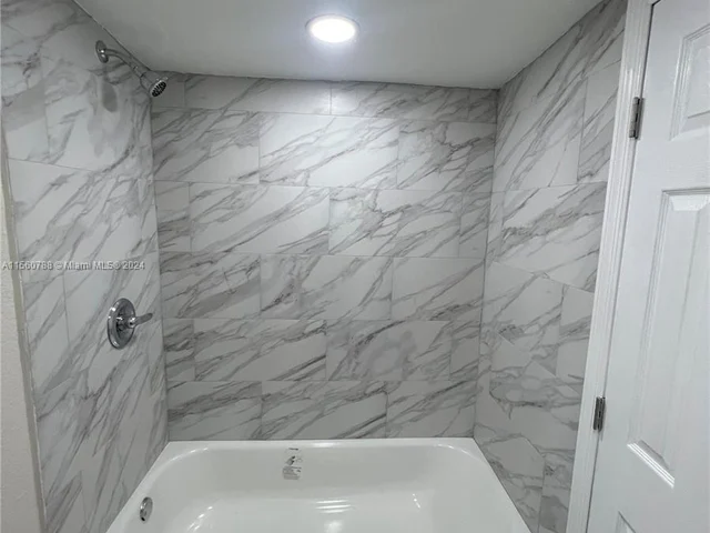 582 E 18th St # B, Hialeah FL 33013