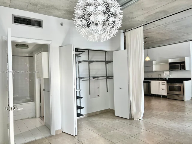 690 SW 1st Ct # 1026, Miami FL 33130