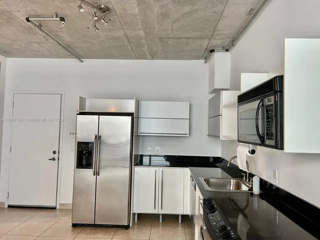 690 SW 1st Ct # 1026, Miami FL 33130