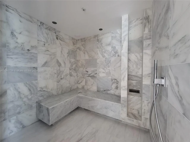 700 NE 26 TERRACE # 1806, Miami FL 33137