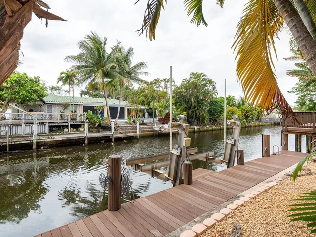 5920 SW 14th St, Plantation FL 33317