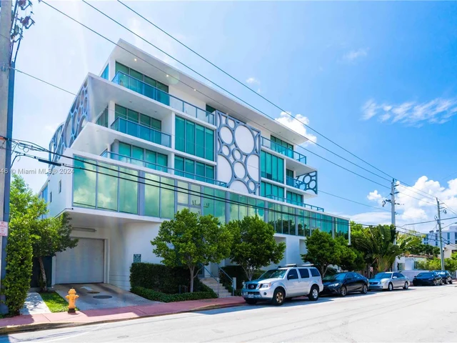 8425 Crespi Blvd # 502, Miami Beach FL 33141