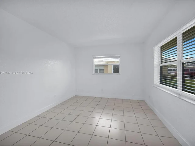 667 Kathy Ct # 4, Margate FL 33068