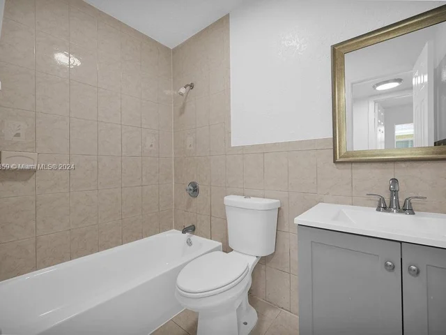 667 Kathy Ct # 4, Margate FL 33068