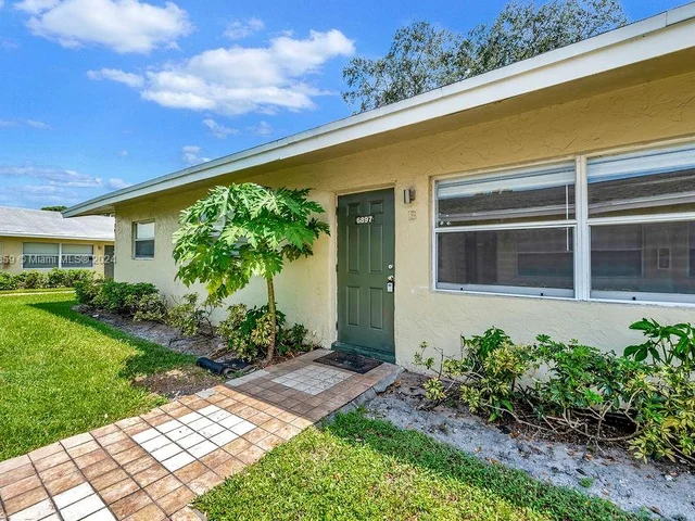 667 Kathy Ct # 4, Margate FL 33068