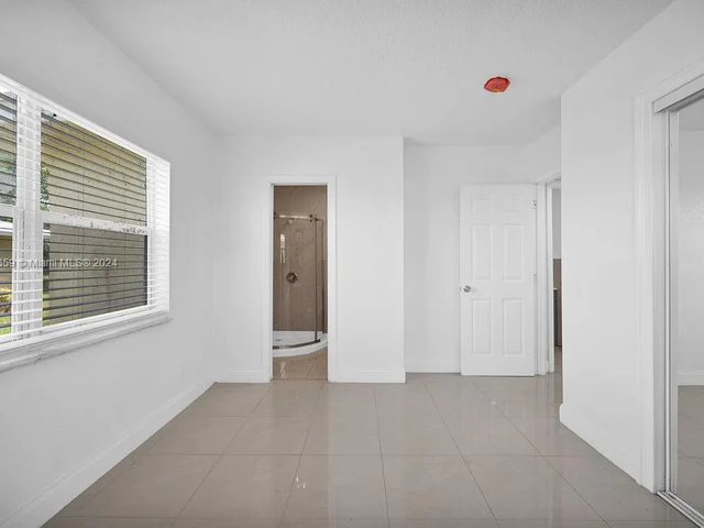 667 Kathy Ct # 4, Margate FL 33068