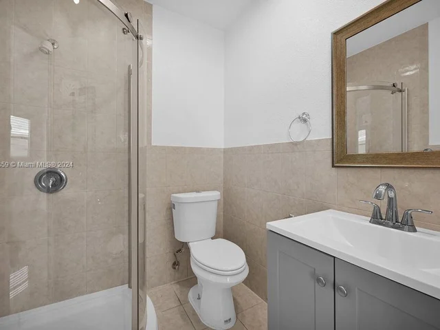 667 Kathy Ct # 4, Margate FL 33068