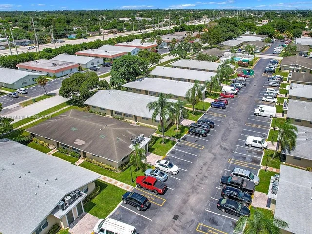 667 Kathy Ct # 4, Margate FL 33068