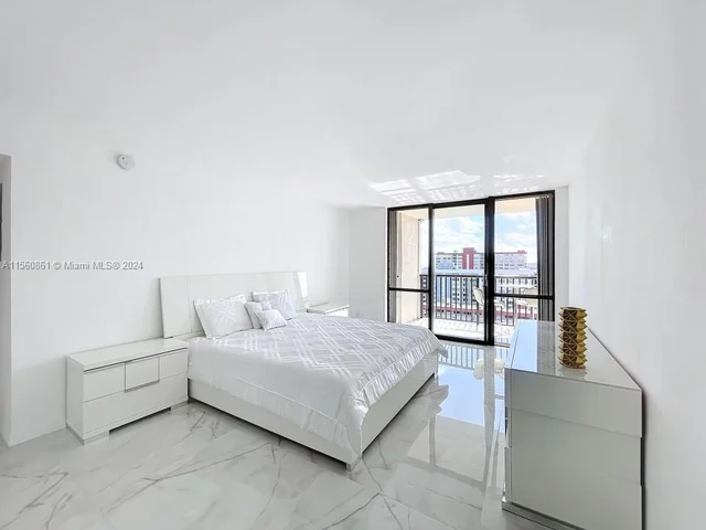 2017 S Ocean Dr # 1206, Hallandale Beach FL 33009