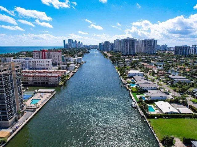 2017 S Ocean Dr # 1206, Hallandale Beach FL 33009