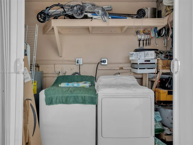 862 W 79th St, Hialeah FL 33014