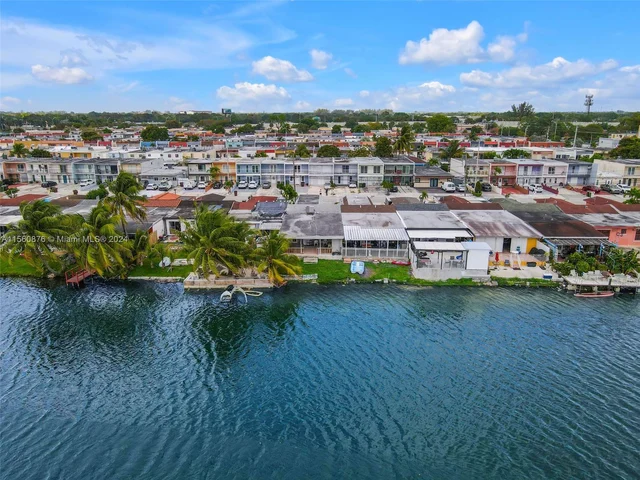 862 W 79th St, Hialeah FL 33014