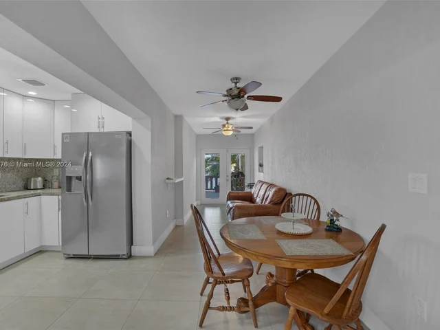 862 W 79th St, Hialeah FL 33014