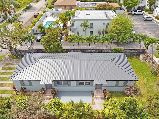 3581 SW 17th St, Miami FL 33145