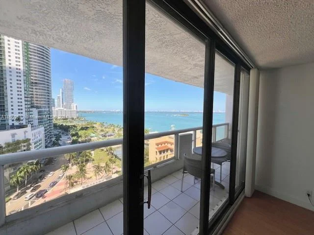 1717 N Bayshore Dr # A1748, Miami FL 33132