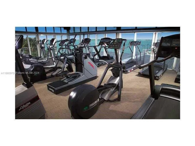 1717 N Bayshore Dr # A1748, Miami FL 33132