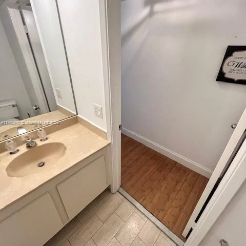 1717 N Bayshore Dr # A1748, Miami FL 33132