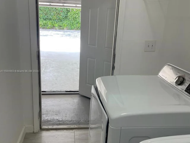 3155 NE 184th St # 8101, Aventura FL 33160