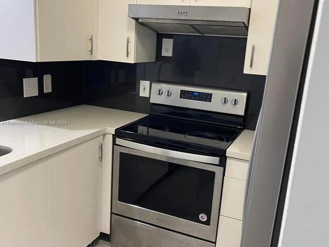 3155 NE 184th St # 8101, Aventura FL 33160