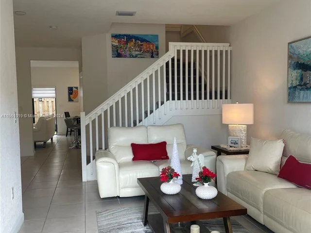 533 NE 206th Ln # 533, Miami FL 33179