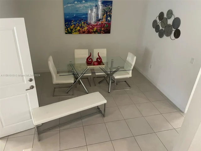 533 NE 206th Ln # 533, Miami FL 33179