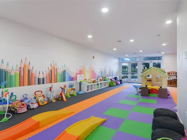 19111 Collins Ave # 2704, Sunny Isles Beach FL 33160