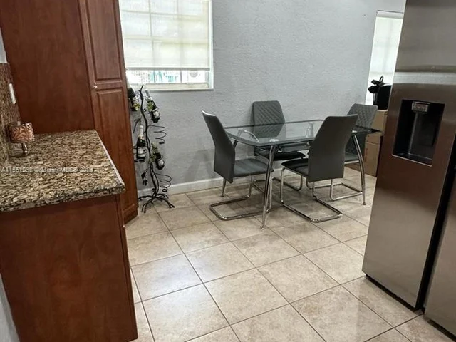 340 SW 78th Ave, Miami FL 33144