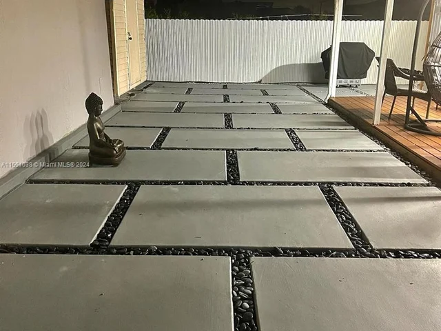 340 SW 78th Ave, Miami FL 33144