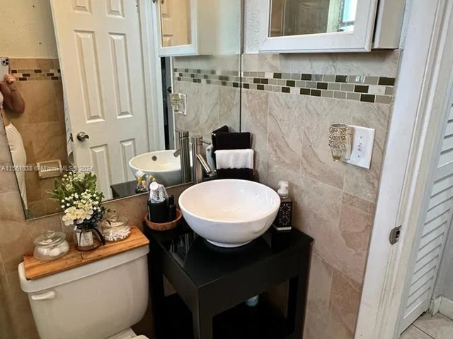 340 SW 78th Ave, Miami FL 33144