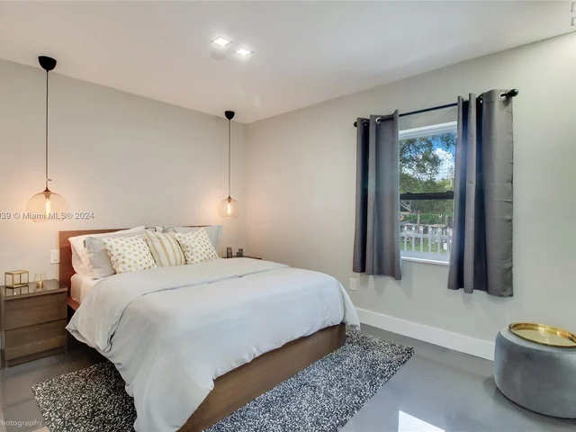 5530 NW 5th Ave, Miami FL 33127