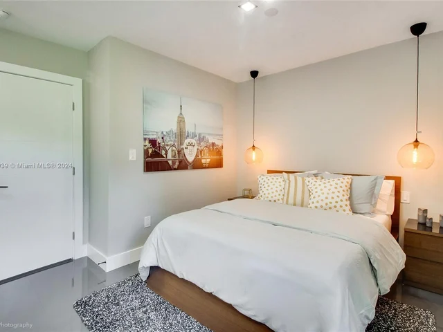 5530 NW 5th Ave, Miami FL 33127