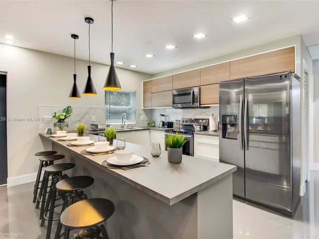 5530 NW 5th Ave, Miami FL 33127