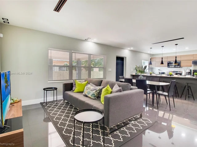 5530 NW 5th Ave, Miami FL 33127